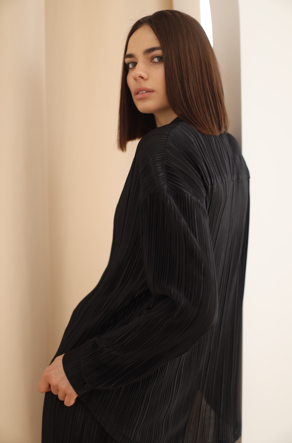 black pleated pants