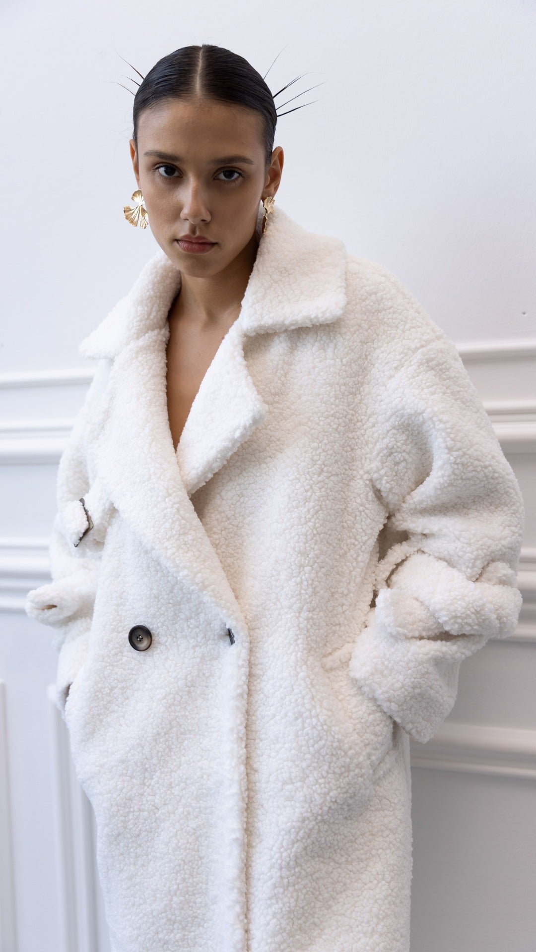 Milky-White Long Teddy Coat | BÚDZIKO