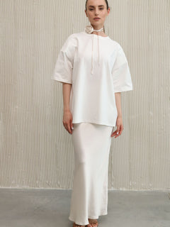 white shoulder pad t-shirt