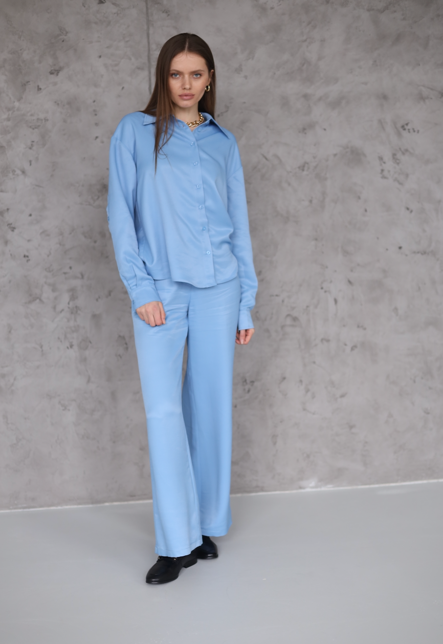 Natural silk blue pants